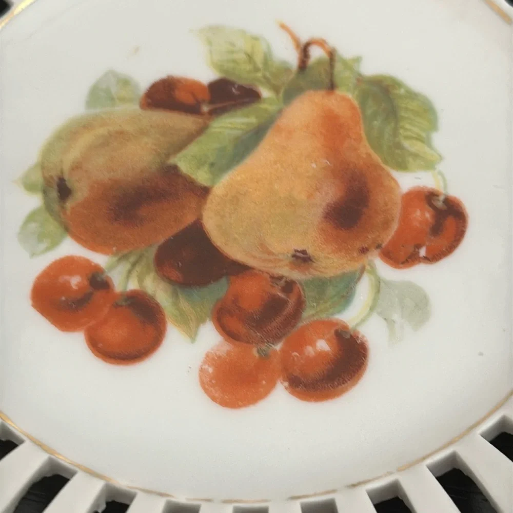 🌹 German 5” Vintage Gold Guild Edge Fruit Plates Set of 3